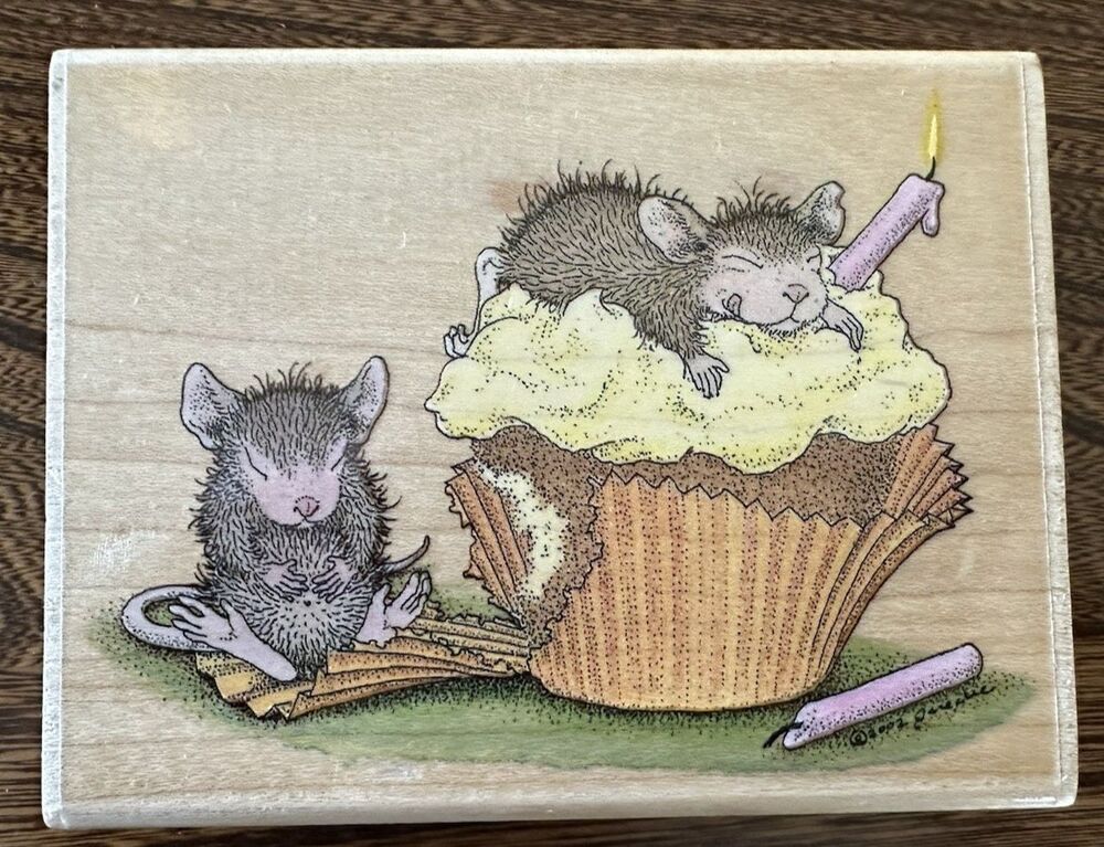 House Mouse BIRTHDAY CUPCAKES 2003 Rubber Stamp Stampabilities HMJR1007